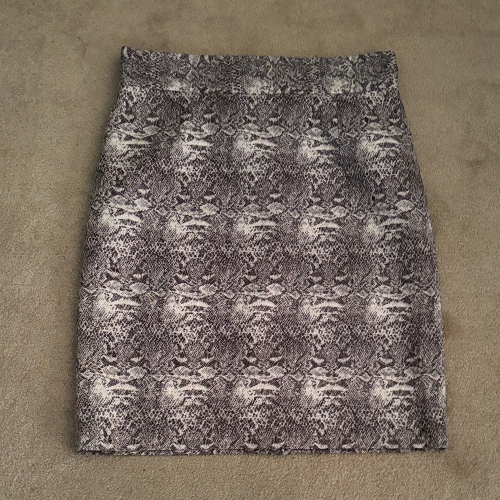 ANTONIO MELANI Beige and Gray Snake Print Mini Skirt Size 14